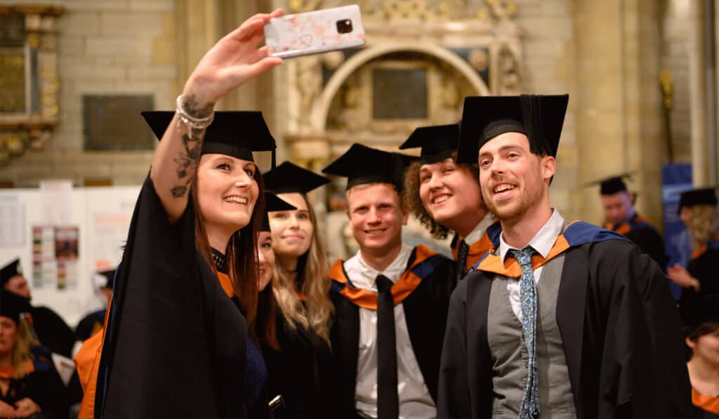 BSc (Hons) Applied Social Science Graduates Take Selfie Of Their Last Moments Together