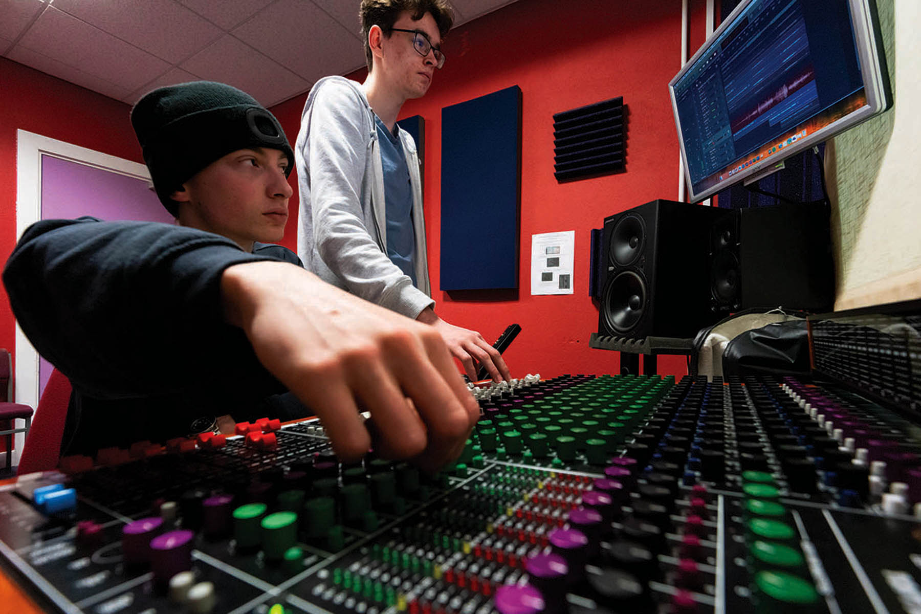 Extra Curricular Music For Media